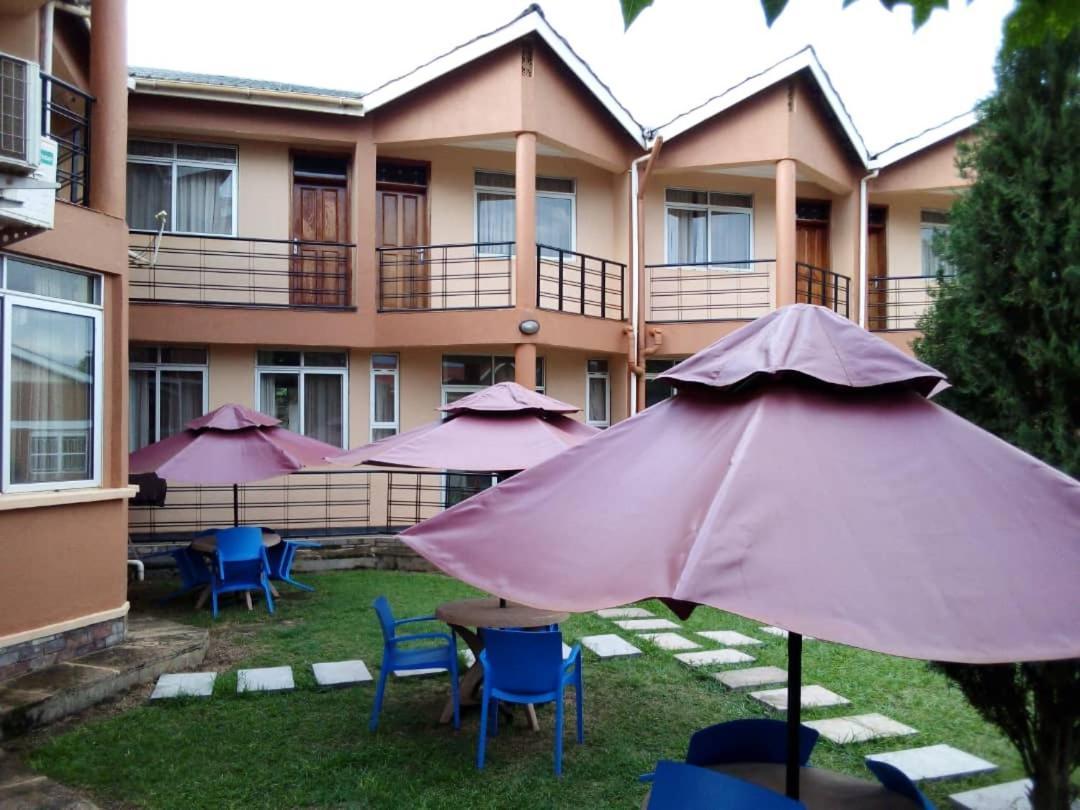 Westcliff Hotel 리라 외부 사진